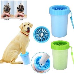 Pet Dog cat Paw Cleaner Cup Outdoor portable Soft Silicone Combs Quickly Wash Foot Cleaning Bucket Pet Foot Wash Tools (Color: Light green, size: S)